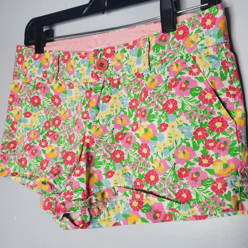Lilly Pulitzer Resort White Gardens By the Sea Bright Floral Walsh Shorts size 2